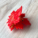 Maple leaf hair claw with metal teeth